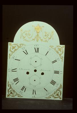 Walker & Finnemore, Birmingham: Gesso in arch dial, 1808 / Clockmaker: James Bennett, Norwich, 1790–99