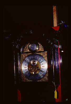 Unknown maker: Brass arched moon dial / Clockmaker: unmarked