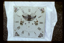 Beilby Hawthorne & Whitaker, Halifax: 12 o'clock moon dial, c.1800 / Clockmaker: Thomas Hodgson, Preston