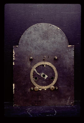 Thomas Osborne, Birmingham: Brass arched dial (back), c.1785 / Clockmaker: Robertson, Dundee, 1785