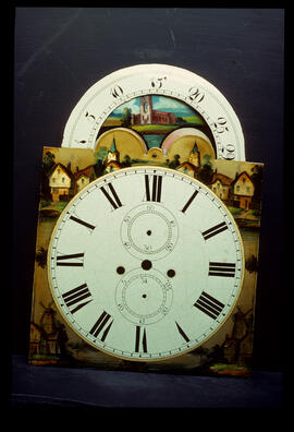 Unknown maker: Arched with moon dial / Clockmaker: unmarked